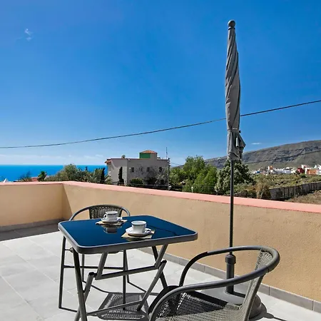 Arafo Apartament *